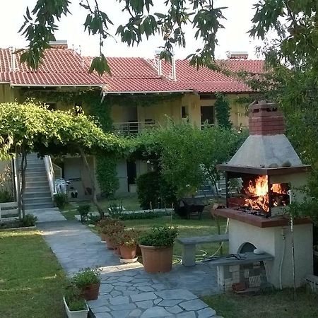 Asterias Maisonette & Apartments Karianí Kültér fotó