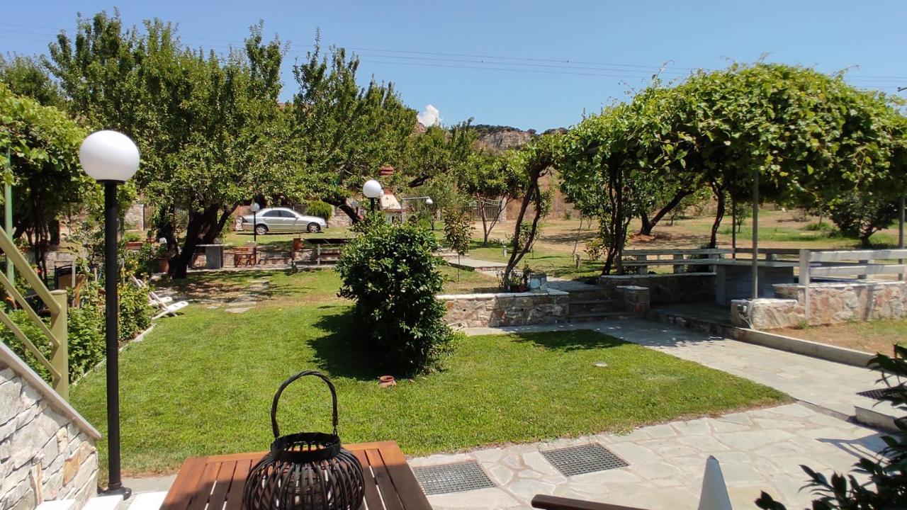 Asterias Maisonette & Apartments Karianí Kültér fotó